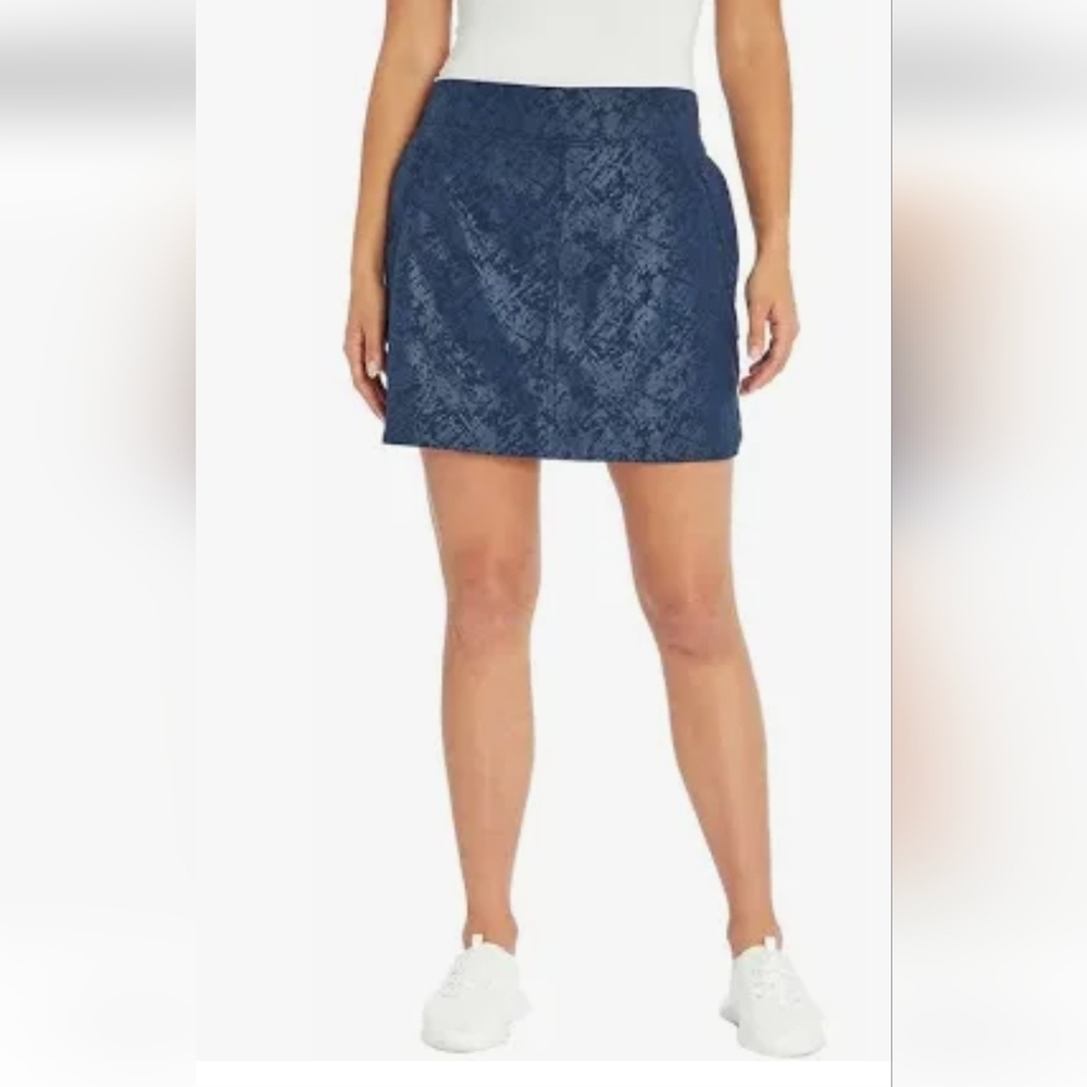Orvis blue Embossed print pull-on Travel Skort, skirt with under short Size L